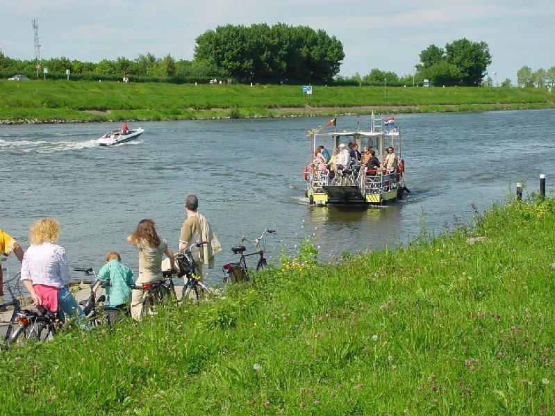 Willa Viva La Vie Maaseik Zewnętrze zdjęcie